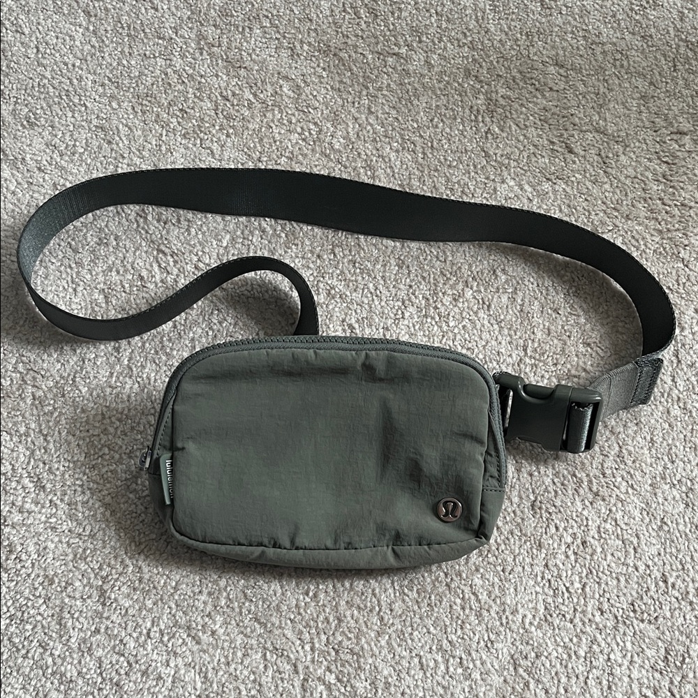 Lululemon Athletica Belt Bag